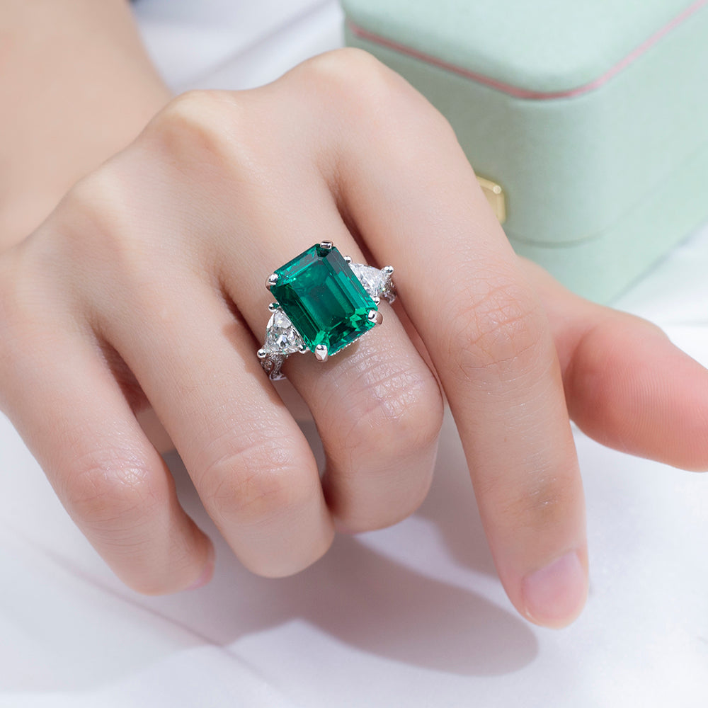 Eco-1816: Emerald Reverie – Lab-Grown Emerald & Diamond Trilogy Ring in 18K White Gold