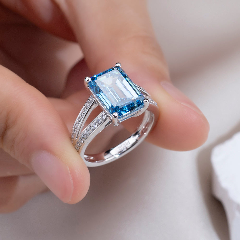 Eco-1821: Azure Radiance – Lab-Grown Blue Diamond Split-Shank Ring in 18K White Gold