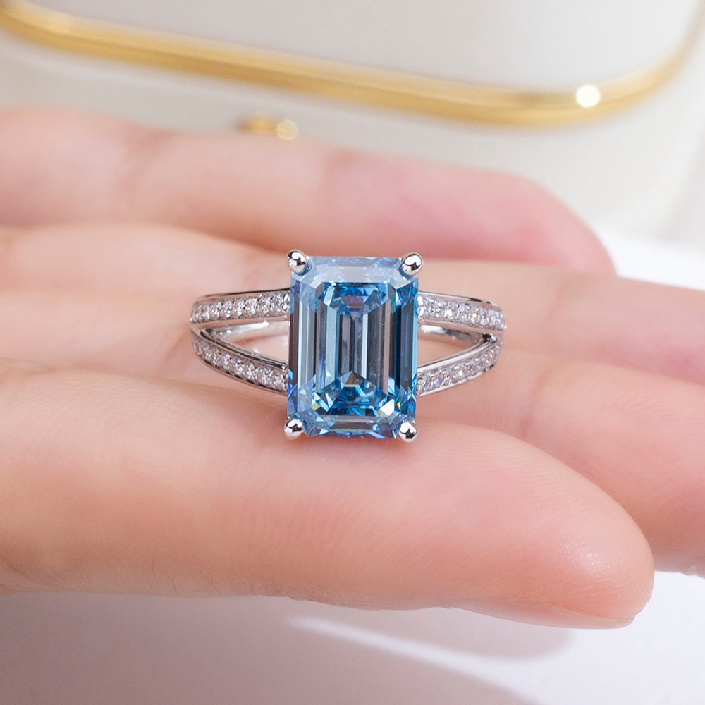 Eco-1821: Azure Radiance – Lab-Grown Blue Diamond Split-Shank Ring in 18K White Gold