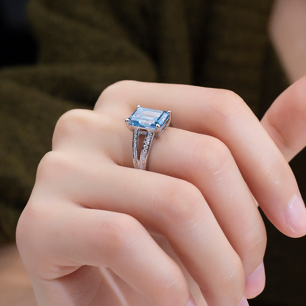 Eco-1821: Azure Radiance – Lab-Grown Blue Diamond Split-Shank Ring in 18K White Gold