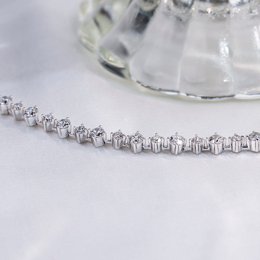 Ecob-631 | Lueur Élégante Lab Diamond Bracelet in 18K Gold