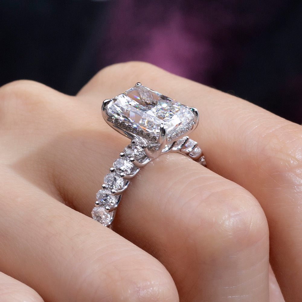 Eco-1832: Radiant Promise – Lab-Grown Diamond Engagement Ring in 18K White Gold