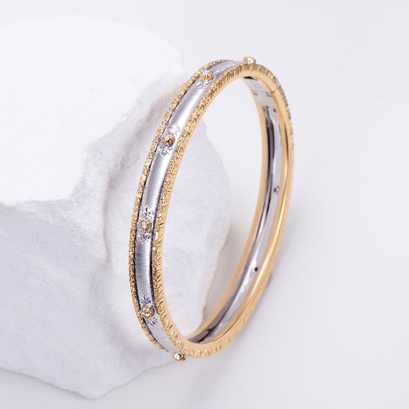 Ecob-602 | Aurelia Dual-Tone Lab Diamond Bangle in 18K Gold