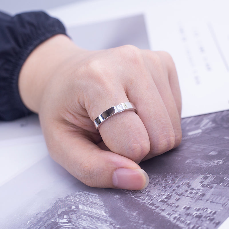 Eco-702: パラレル・ヴォウズ – ラボグロウンダイヤモンドのカップルリング（18Kホワイトゴールド）