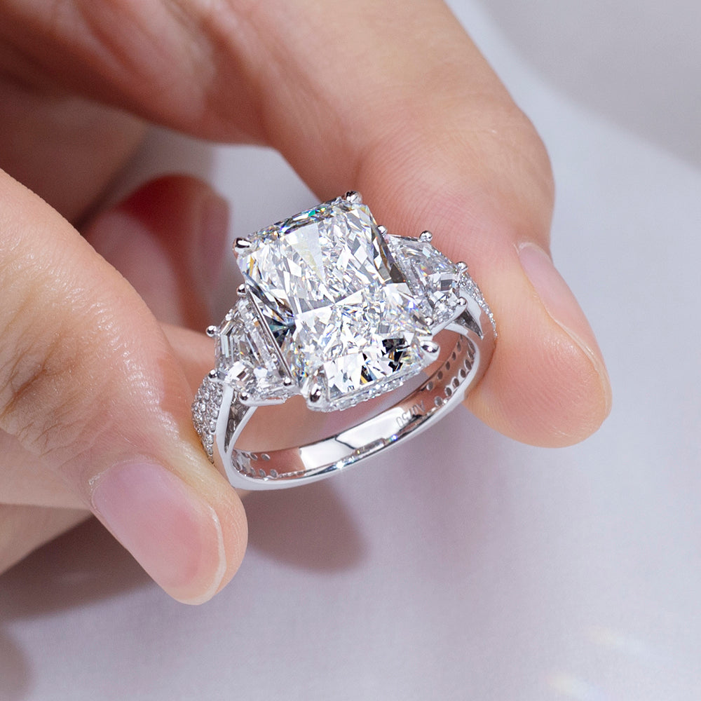 Eco-1875: Radiant Majesty – Lab-Grown Diamond Statement Ring in 18K White Gold