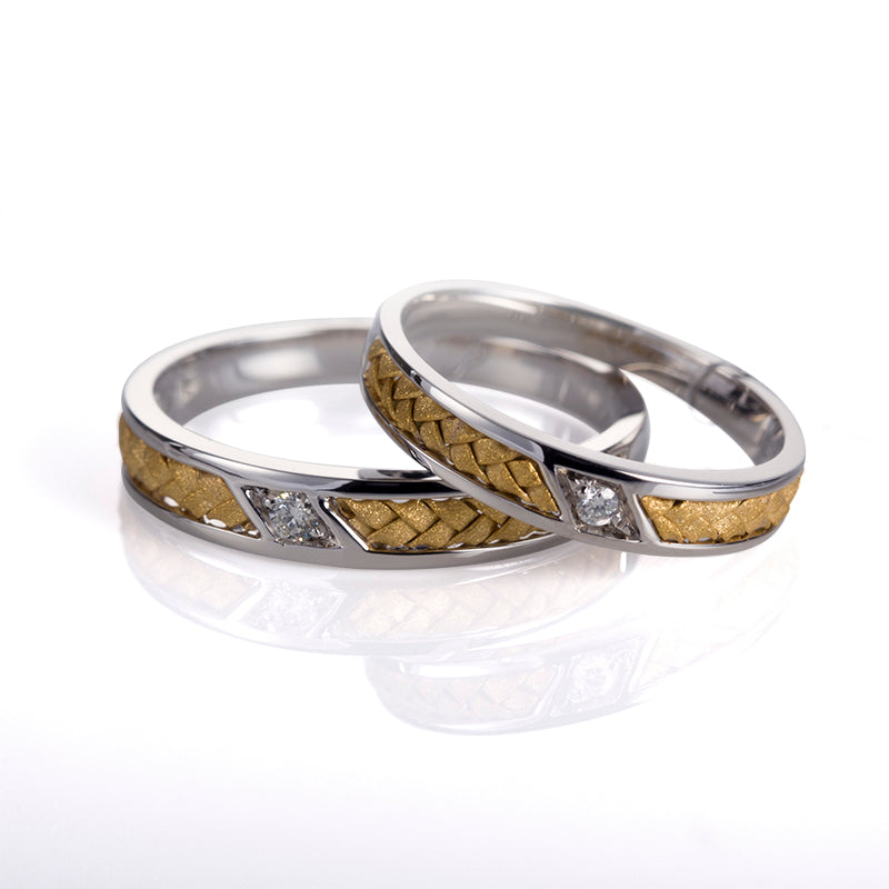 Harley-180: Woven Vow – ラボグロウンダイヤモンドテクスチャードバンド（18Kホワイト＆イエローゴールド）