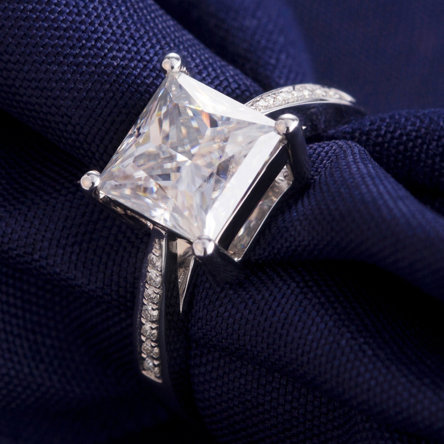 Eco—004 1.5ct D VS1 Princess Cut Lab-Grown Diamond Ring in 18K White Gold By Ecogemma · IGI Certified