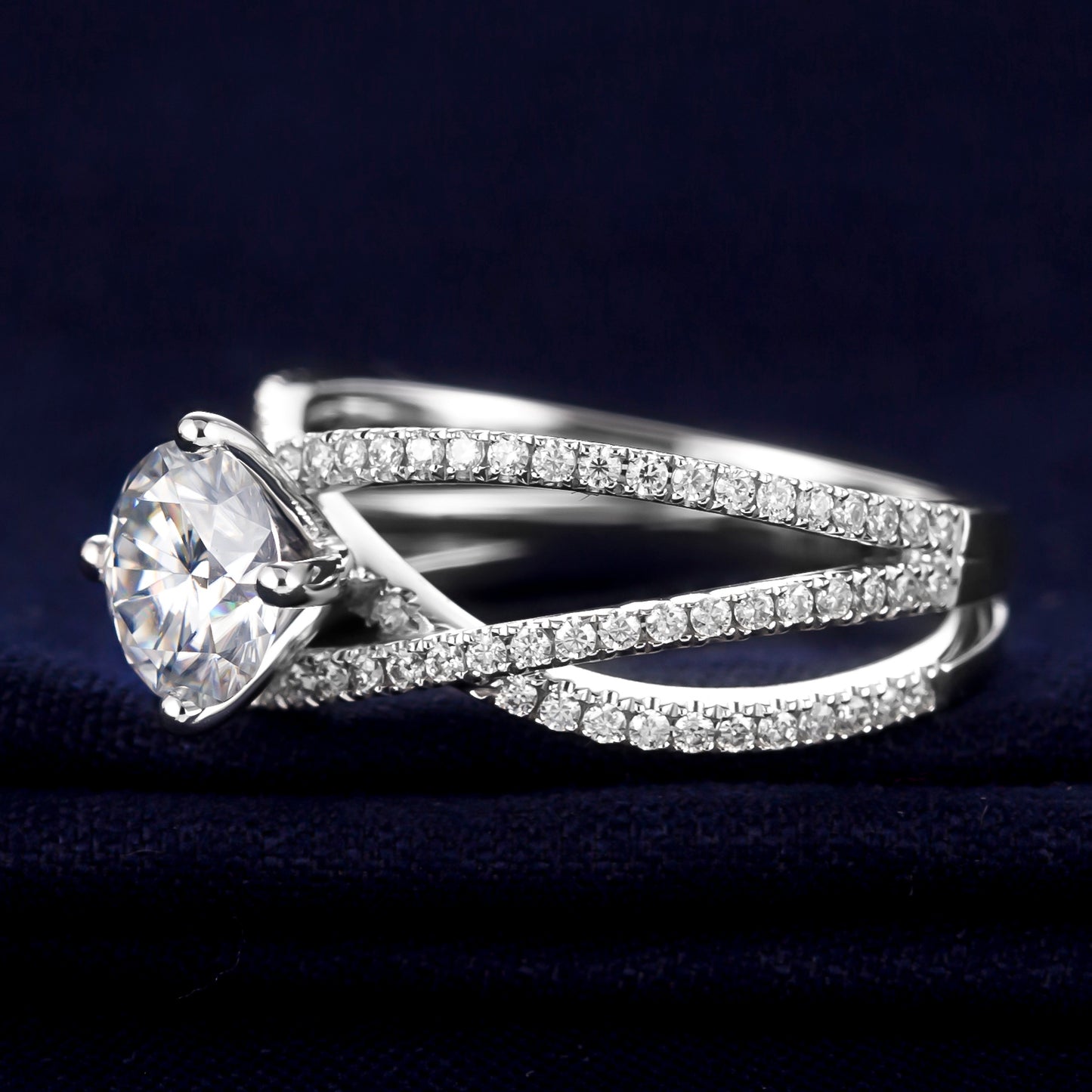 Eco—007: 1.0ct D VS1 Round Cut Lab-Grown Diamond Ring in 18K White Gold By Ecogemma · IGI Certified ·