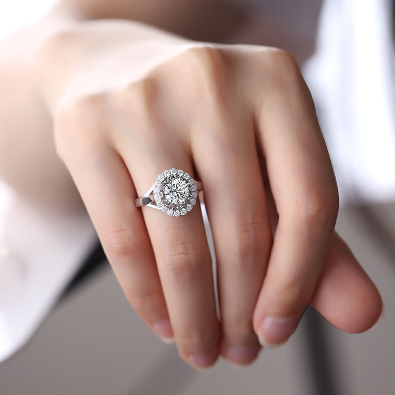 Eco—010: 2.0ct D VVS2 Round Cut Lab-Grown Diamond Ring in 18K White Gold By Ecogemma