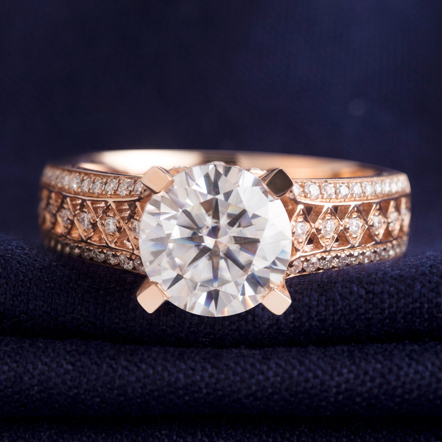 Eco—017: 1.0ct D VS1 Round Cut Lab-Grown Diamond Ring in 18K Rose Gold By Ecogemma · IGI Certified