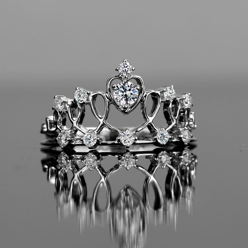 Eco-044: Heart-Shaped 1.00ct D VVS1 Lab-Grown Diamond Crown Ring | 18K White Gold | IGI Certified | Ecogemma