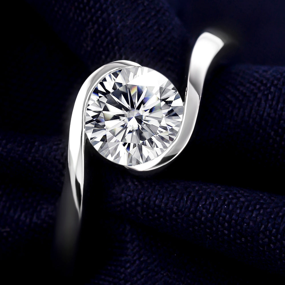 Eco-059: 1ct D VS1 Tension-Style Bypass Lab-Grown Diamond Ring | 18K Gold | IGI Certified | Ecogemma