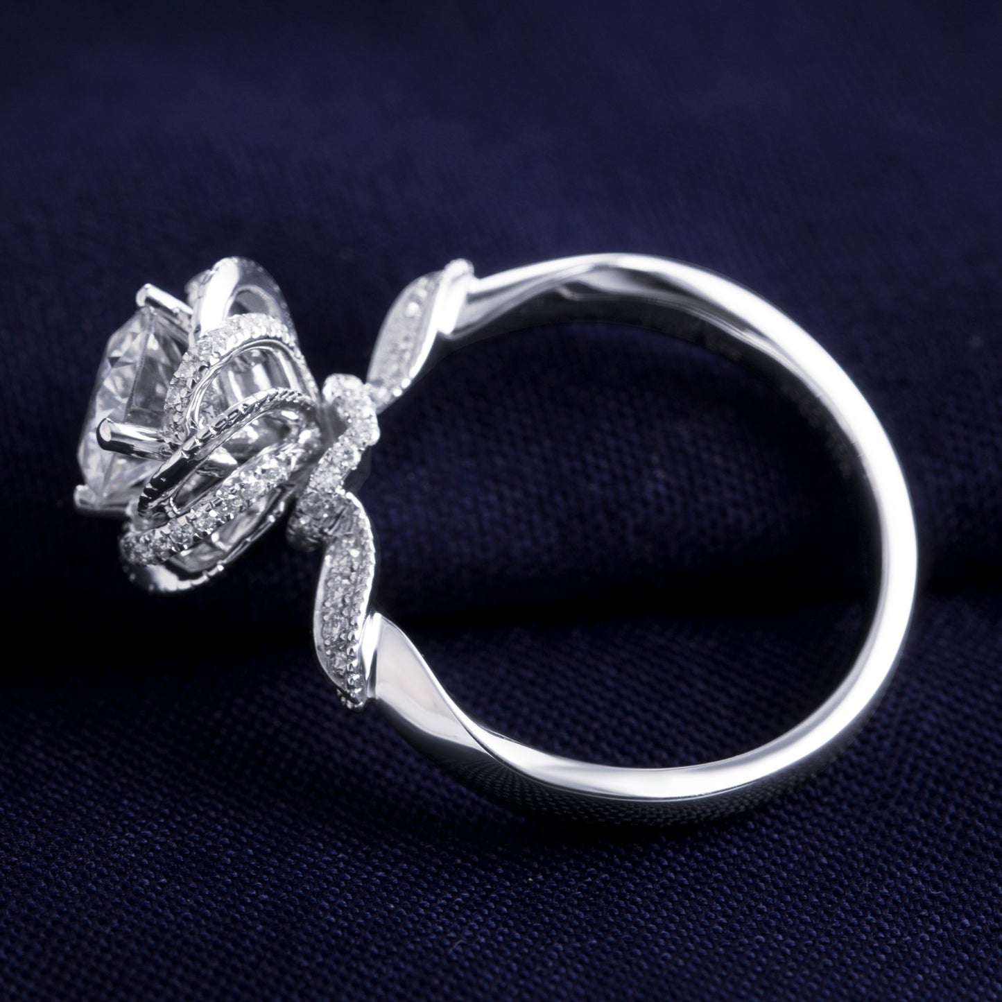 Eco-065 1.0ct D VVS1 Lab-Grown Diamond | 18K White Gold | IGI Certified