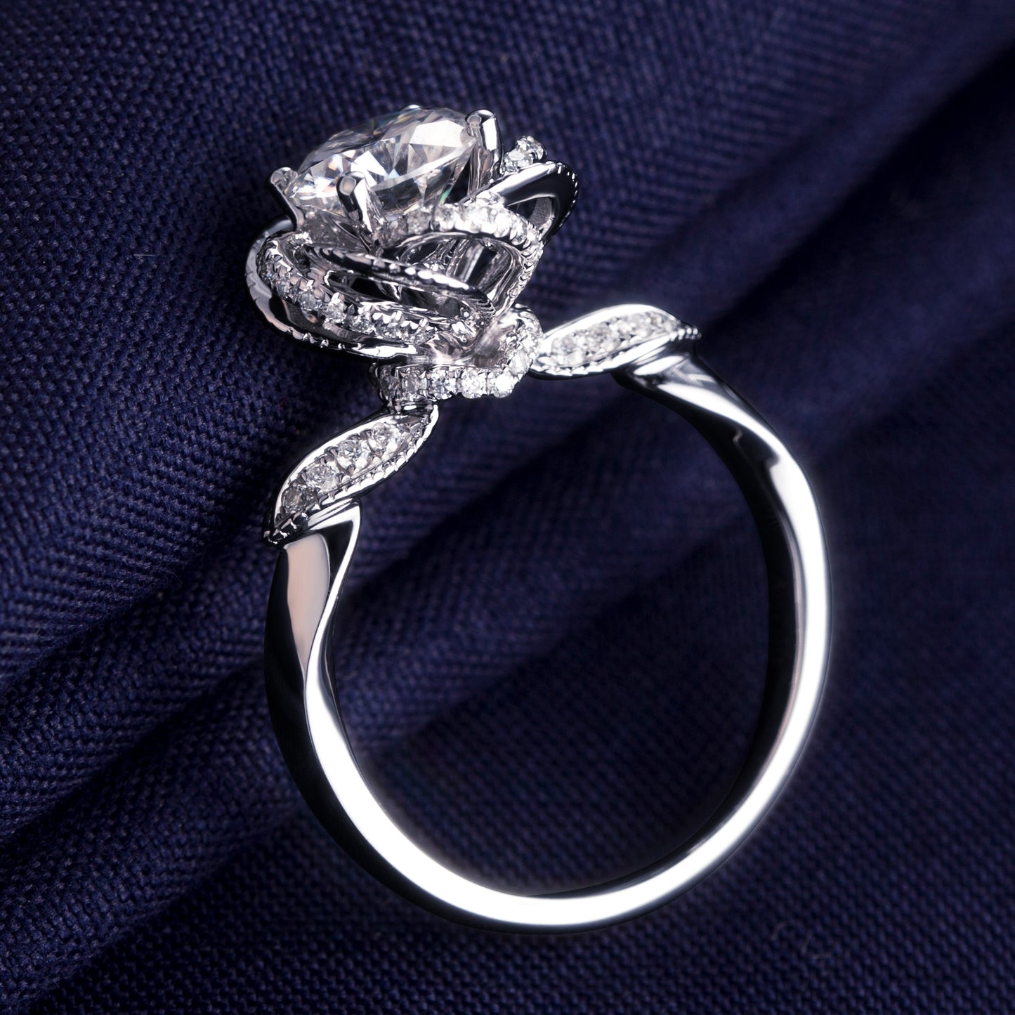 Eco-065 1.0ct D VVS1 Lab-Grown Diamond | 18K White Gold | IGI Certified