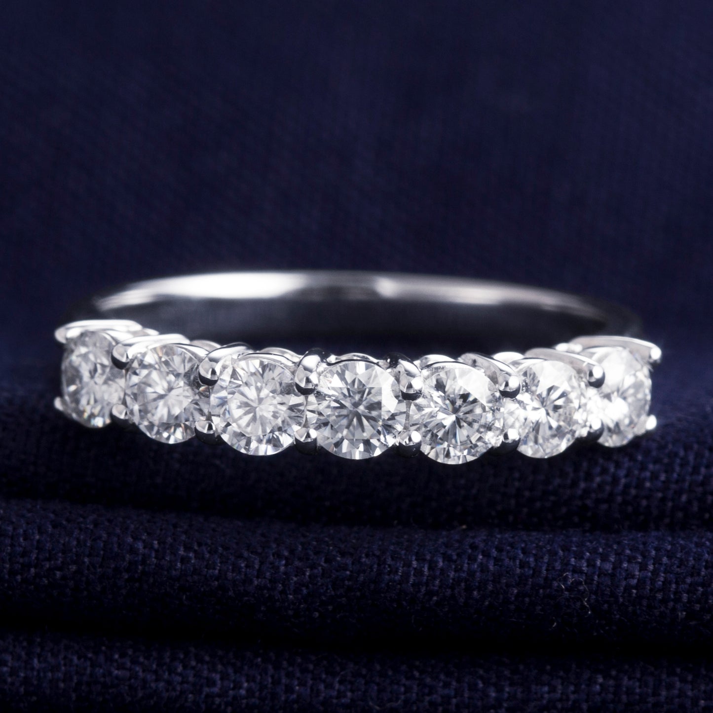 Eco-066 18K White Gold | Lab-Grown Melee Diamonds