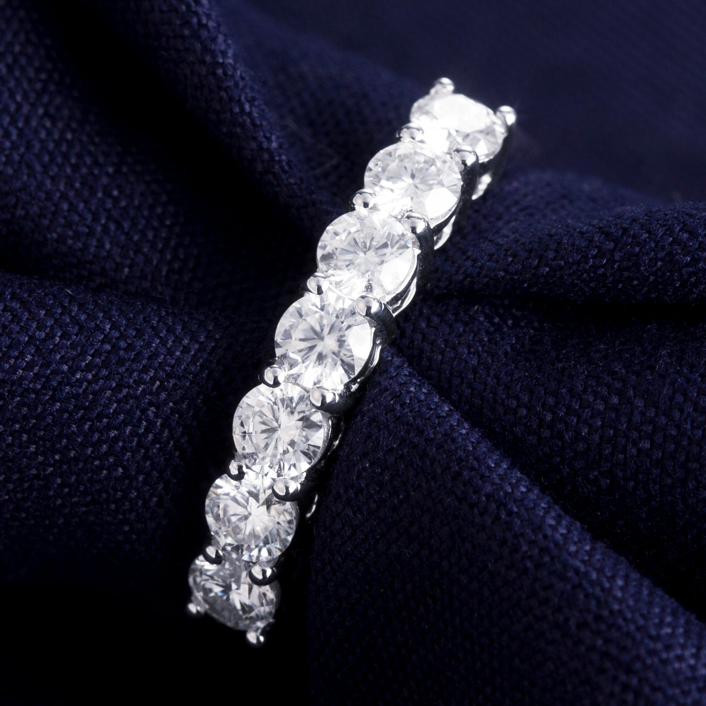 Eco-066 18K White Gold | Lab-Grown Melee Diamonds