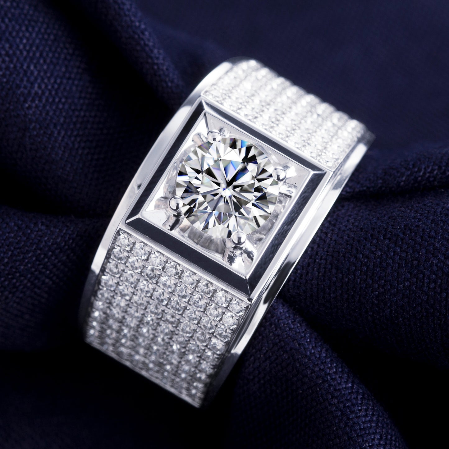 Harley-067: Sovereign Grid – Anillo con bisel pavé de diamantes cultivados en laboratorio en oro blanco de 18 quilates