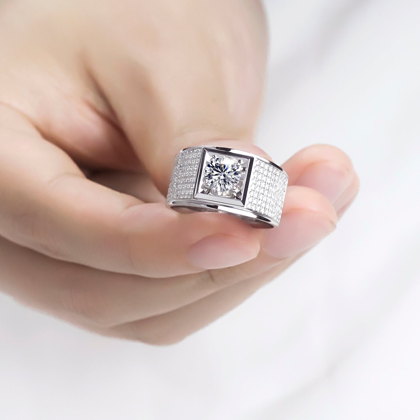 Harley-067: Sovereign Grid – Anillo con bisel pavé de diamantes cultivados en laboratorio en oro blanco de 18 quilates