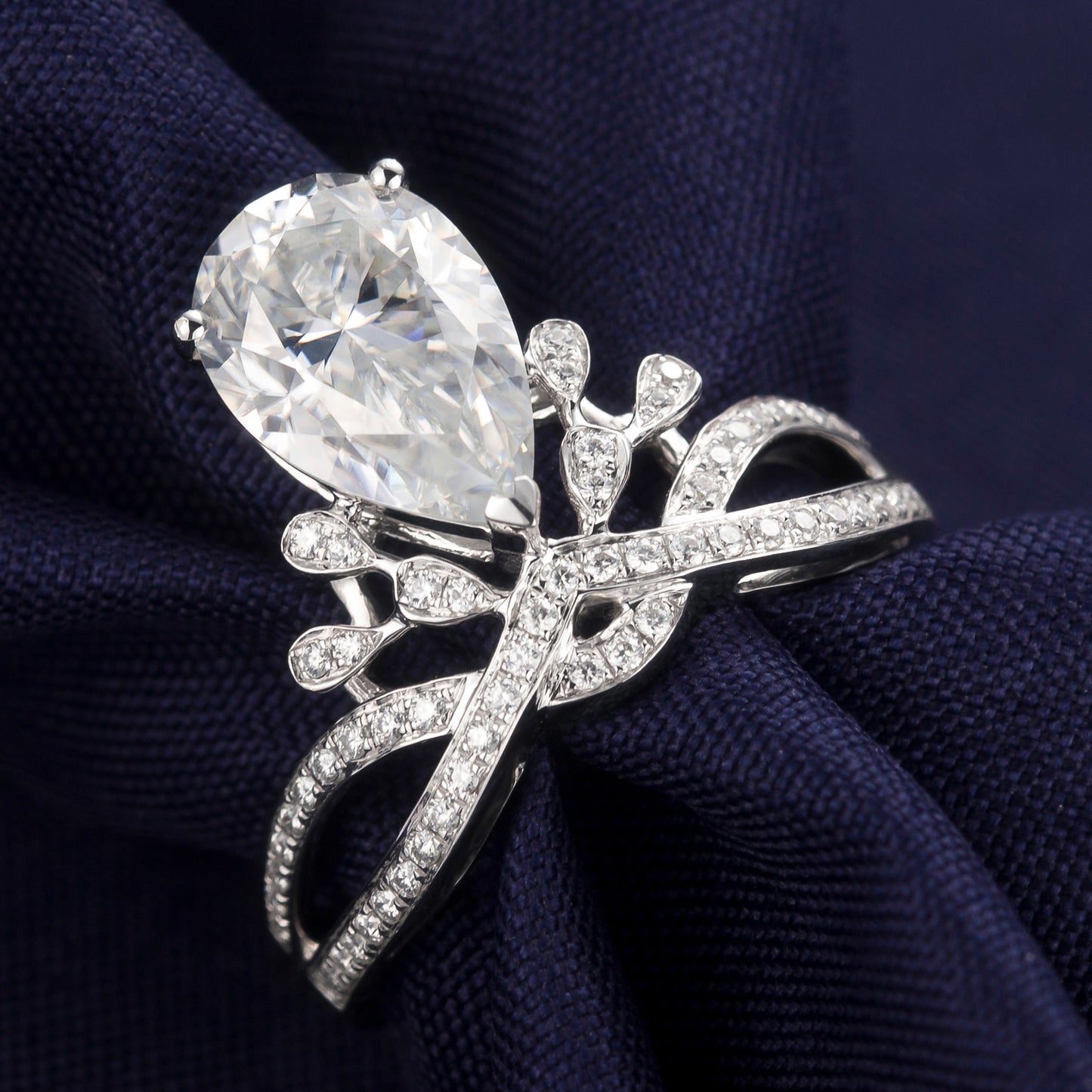 Eco-069 |1.0ct D VS1 Lab-Grown Diamond | 18K White Gold | IGI Certified