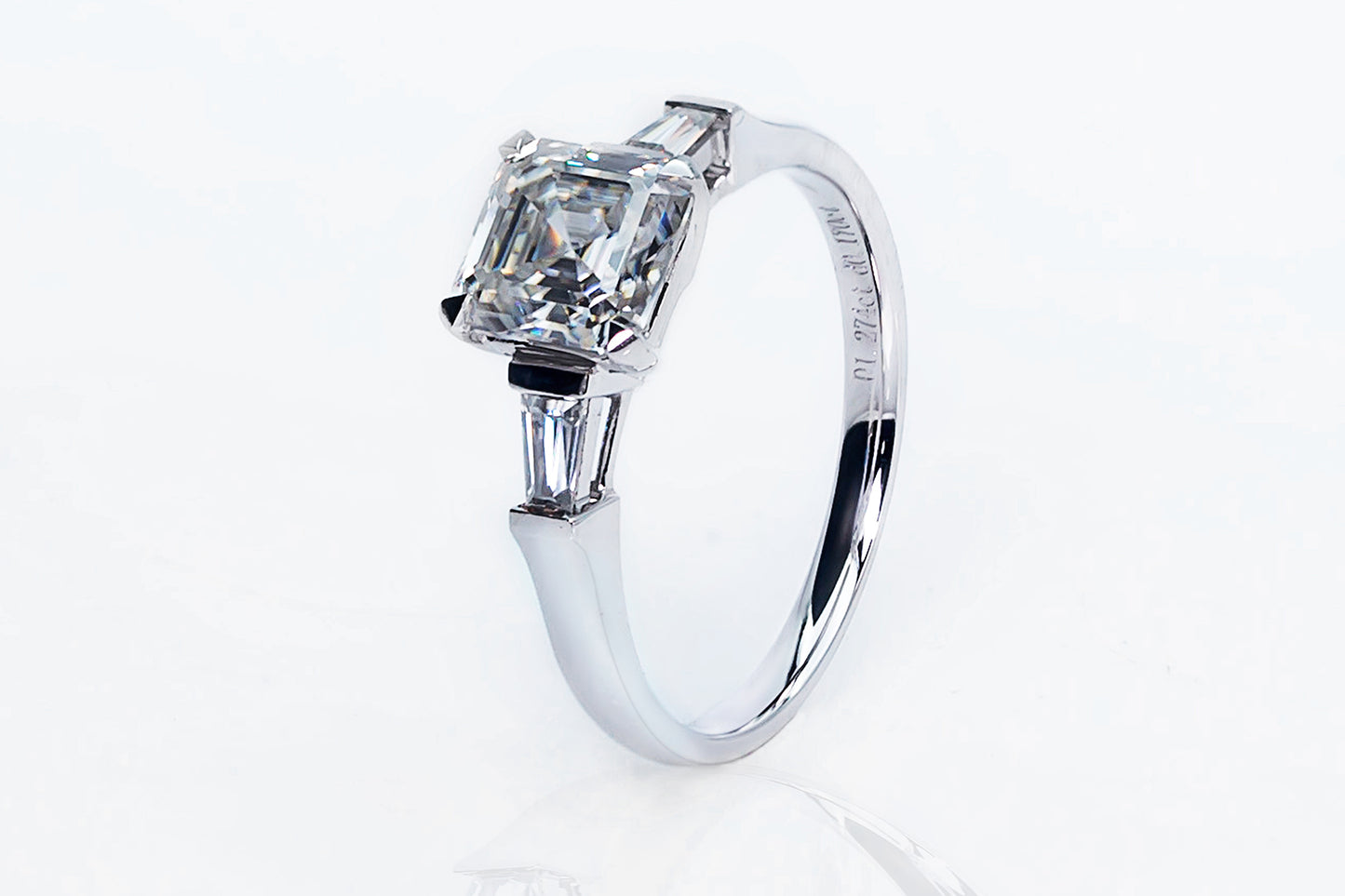 Eco-071 |1.10t D VS1 Asscher-Cut Lab-Grown Diamond | 18K White Gold | IGI Certified