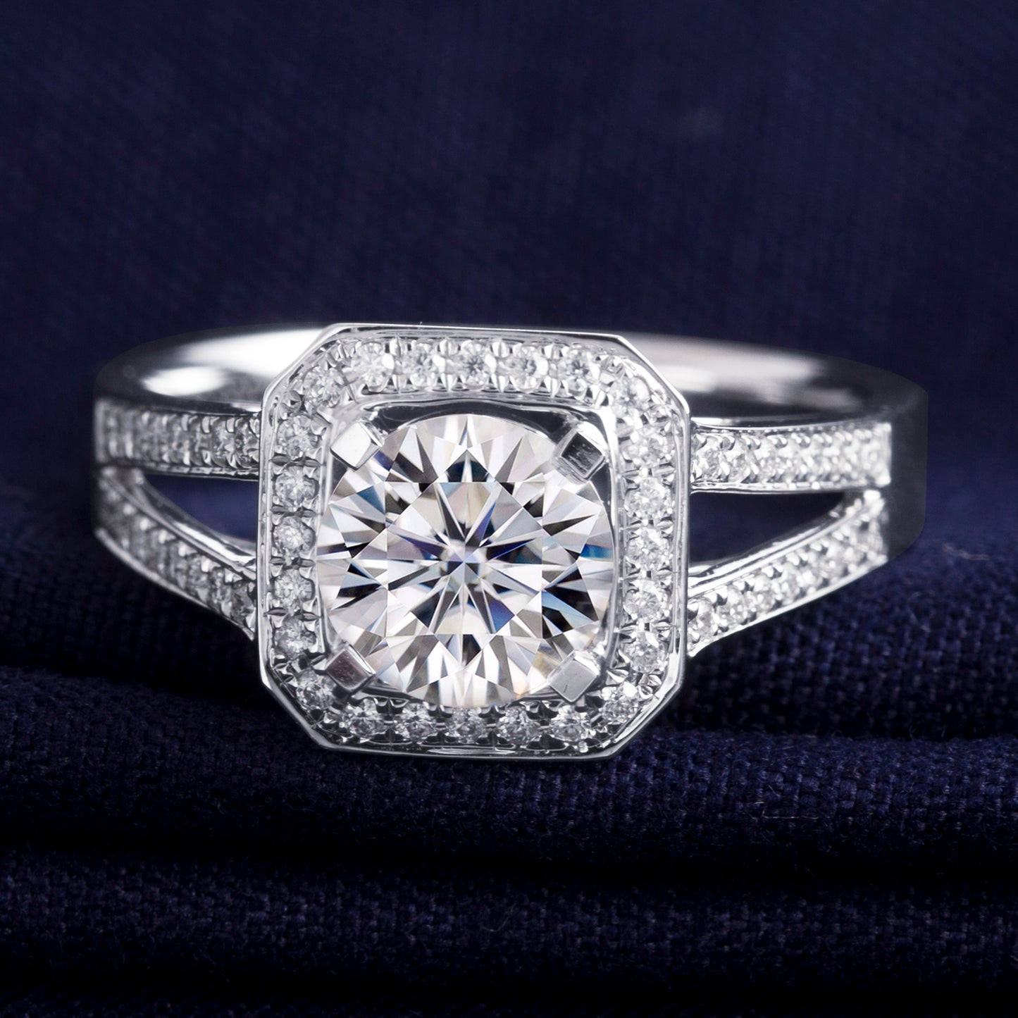 Eco-075 | 1.0ct D VVS1 Round-Cut Lab-Grown Diamond | 18K White Gold | IGI Certified