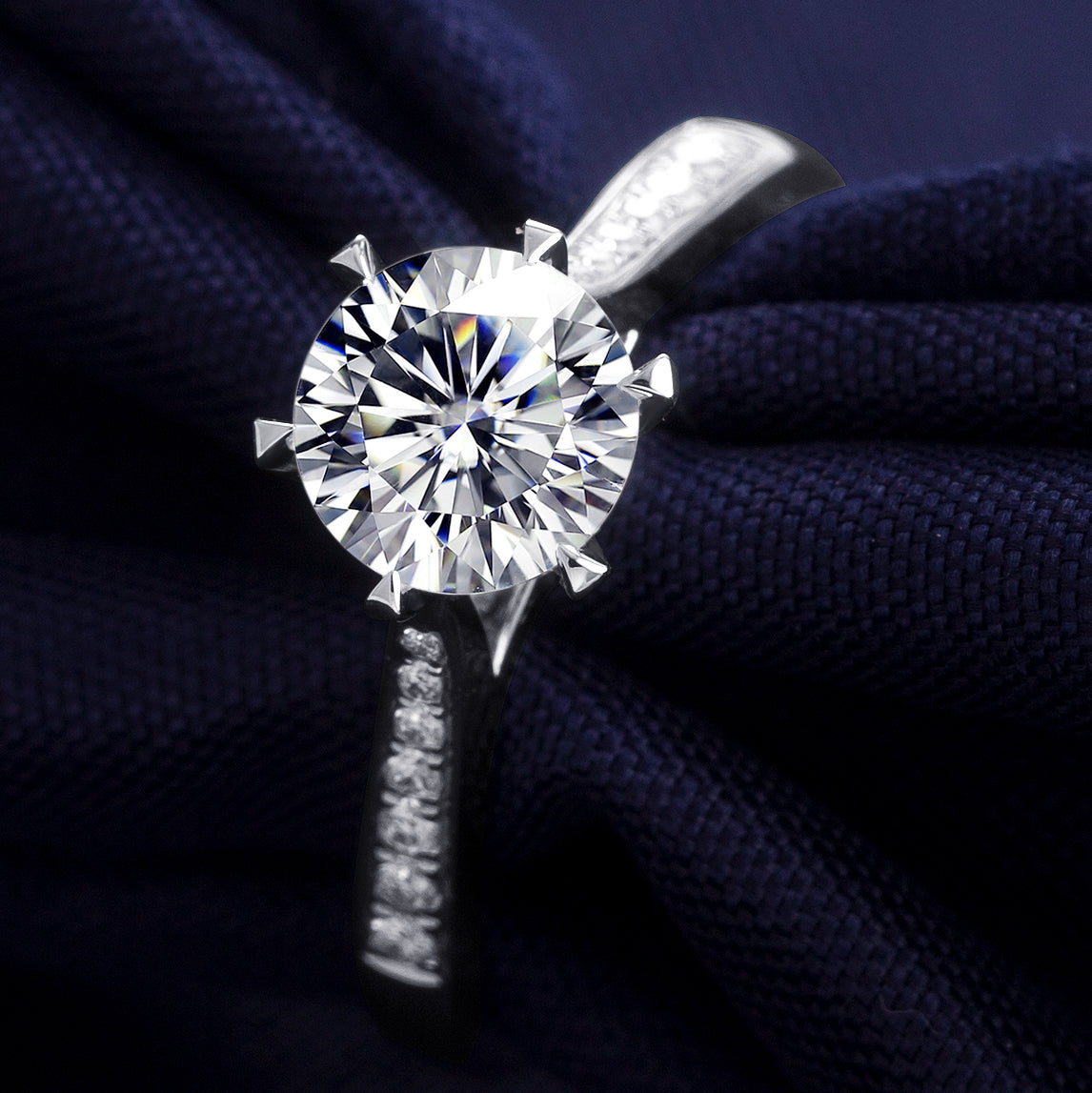 Eco-126 | 1.0ct D VVS1 Round -Cut Lab-Grown Diamond | 18K White Gold | IGI Certified