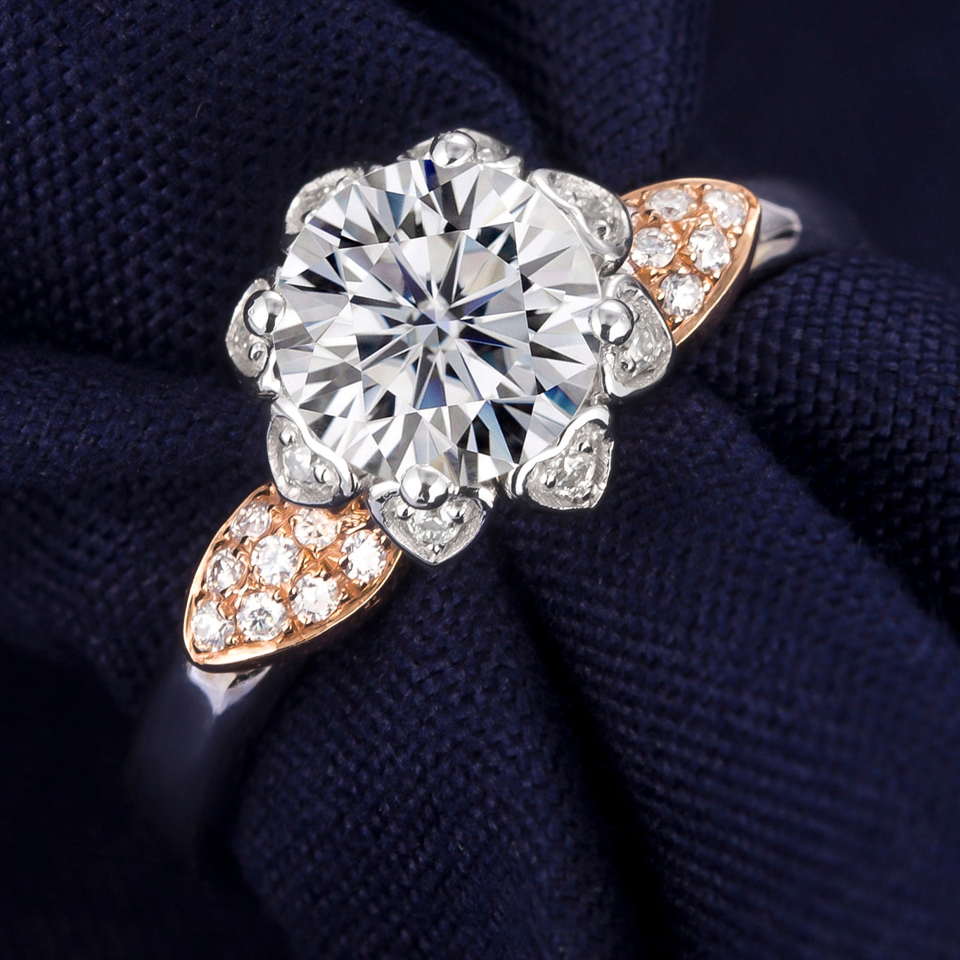 Eco-128  Customization | 18K White Gold | Round-Cut Lab-Grown Diamond 1.00ct D VVS1| IGI Certified