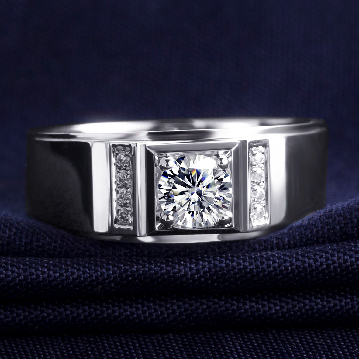 Harley-170: リニア・ラディアンス – 18Kホワイトゴールドのラボグロウンダイヤモンドトリオリング