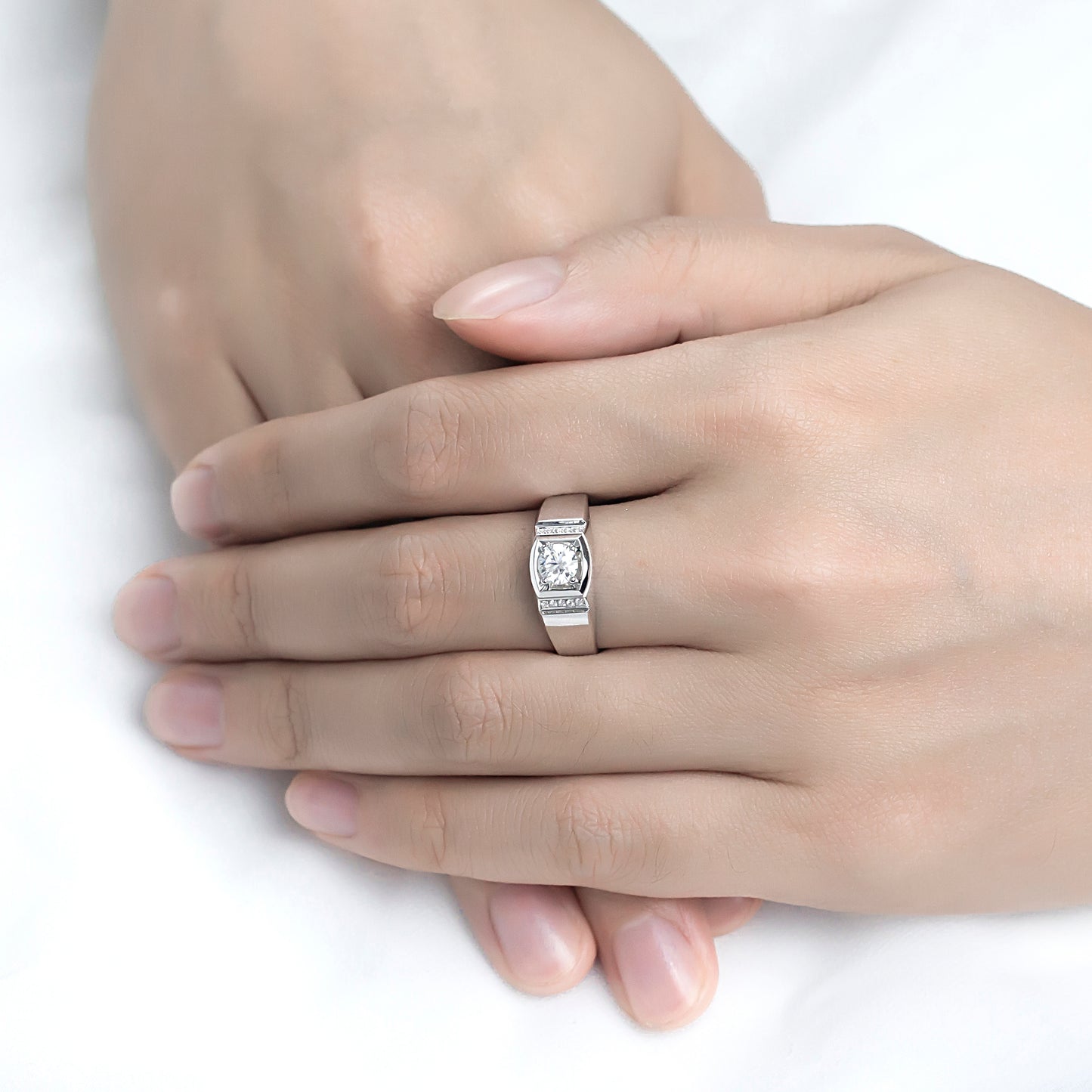 Harley-173: Meridian Vault – ラボグロウンダイヤモンドチャンネルリング（18Kホワイトゴールド）