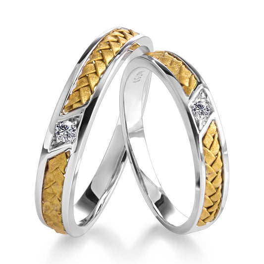 Harley-180: Woven Vow – Anillos texturizados con diamantes cultivados en laboratorio en oro blanco y amarillo de 18 quilates