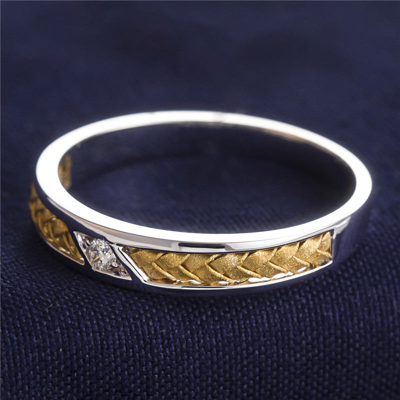 Harley-180: Woven Vow – ラボグロウンダイヤモンドテクスチャードバンド（18Kホワイト＆イエローゴールド）