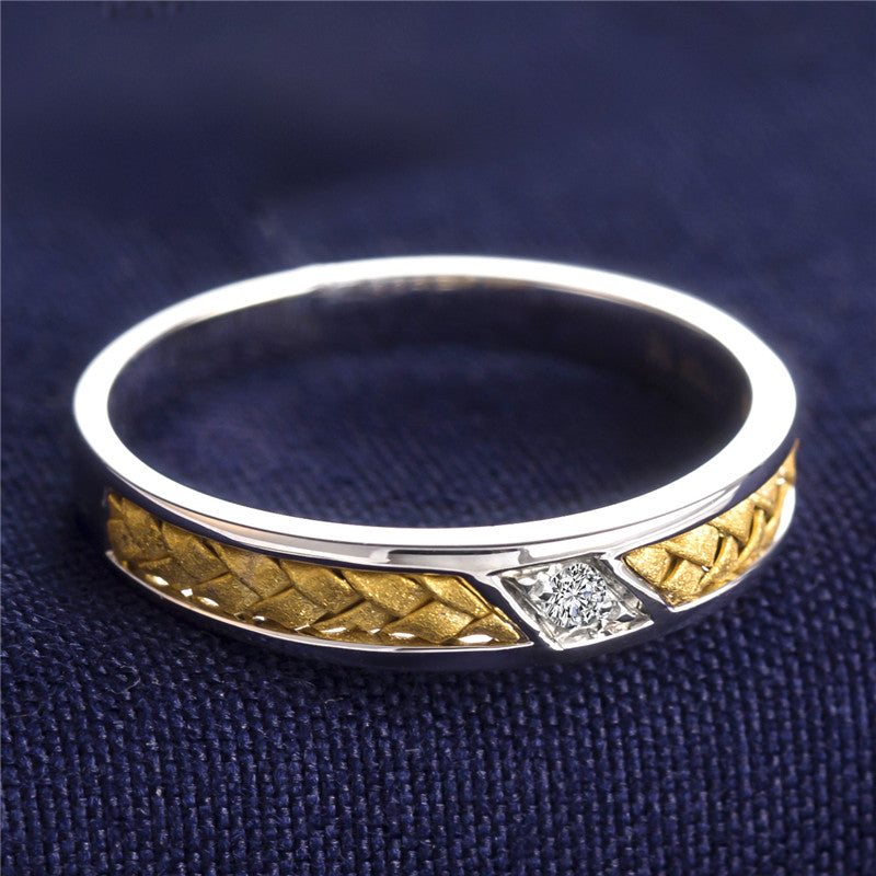 Harley-180: Woven Vow – ラボグロウンダイヤモンドテクスチャードバンド（18Kホワイト＆イエローゴールド）