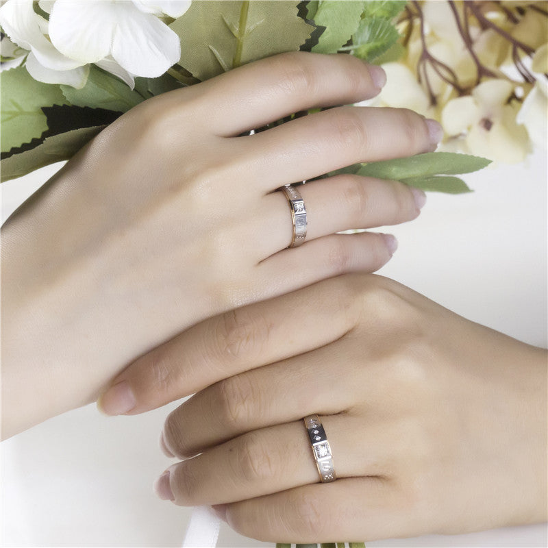 Harley-184: Love Inscription – Bandas de bisel con diamantes cultivados en laboratorio en oro blanco y amarillo de 18 quilates