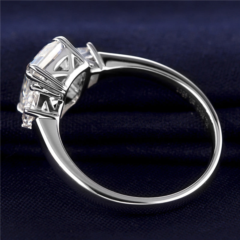 Eco-248  Customization | 18K White Gold | Emerald-Cut Lab-Grown Diamond 1.5ct E VVS2 | IGI Certified