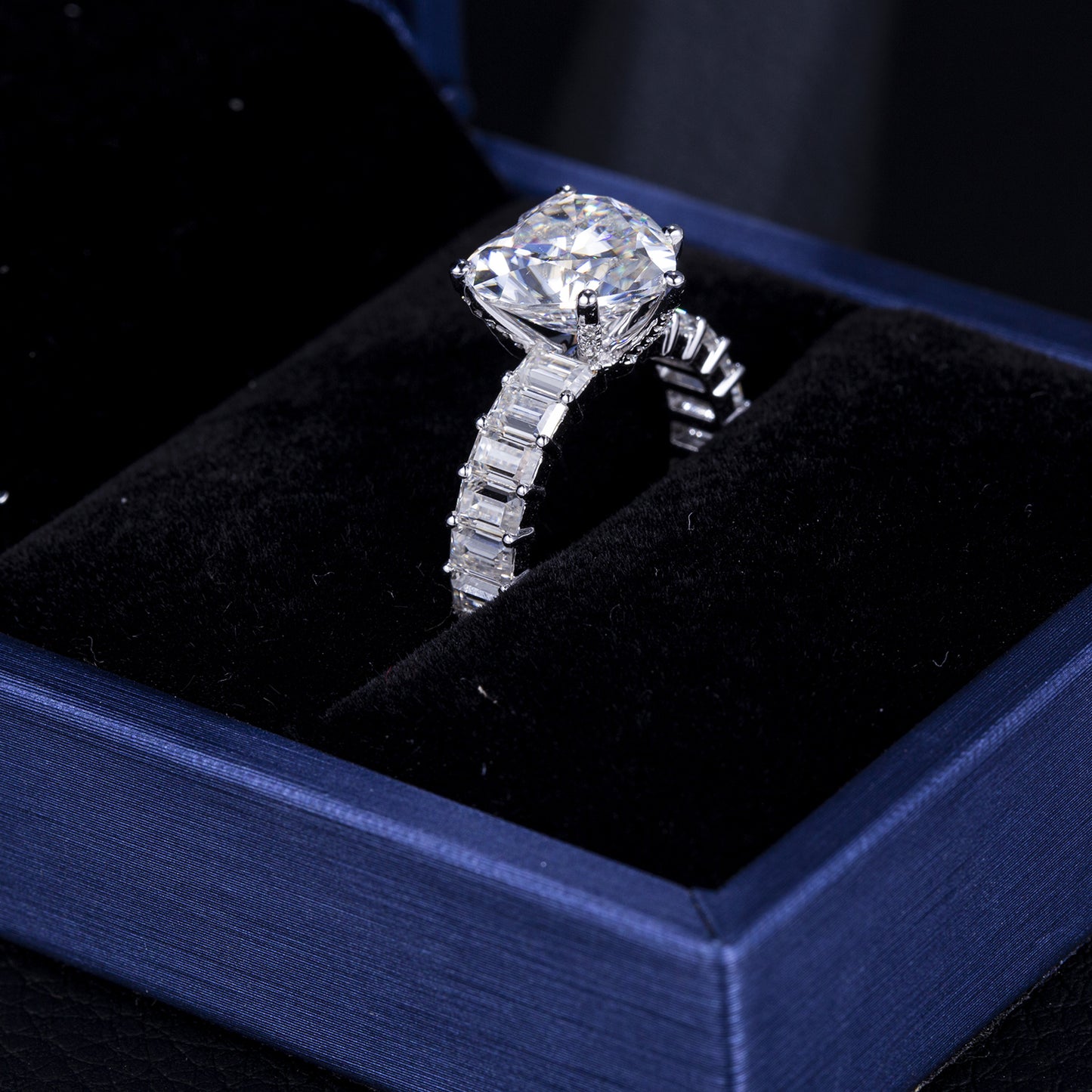 Eco-286 Customization | 18K White Gold | Heart-Cut Lab-Grown Diamond 1CT D VVS1 | IGI Certified