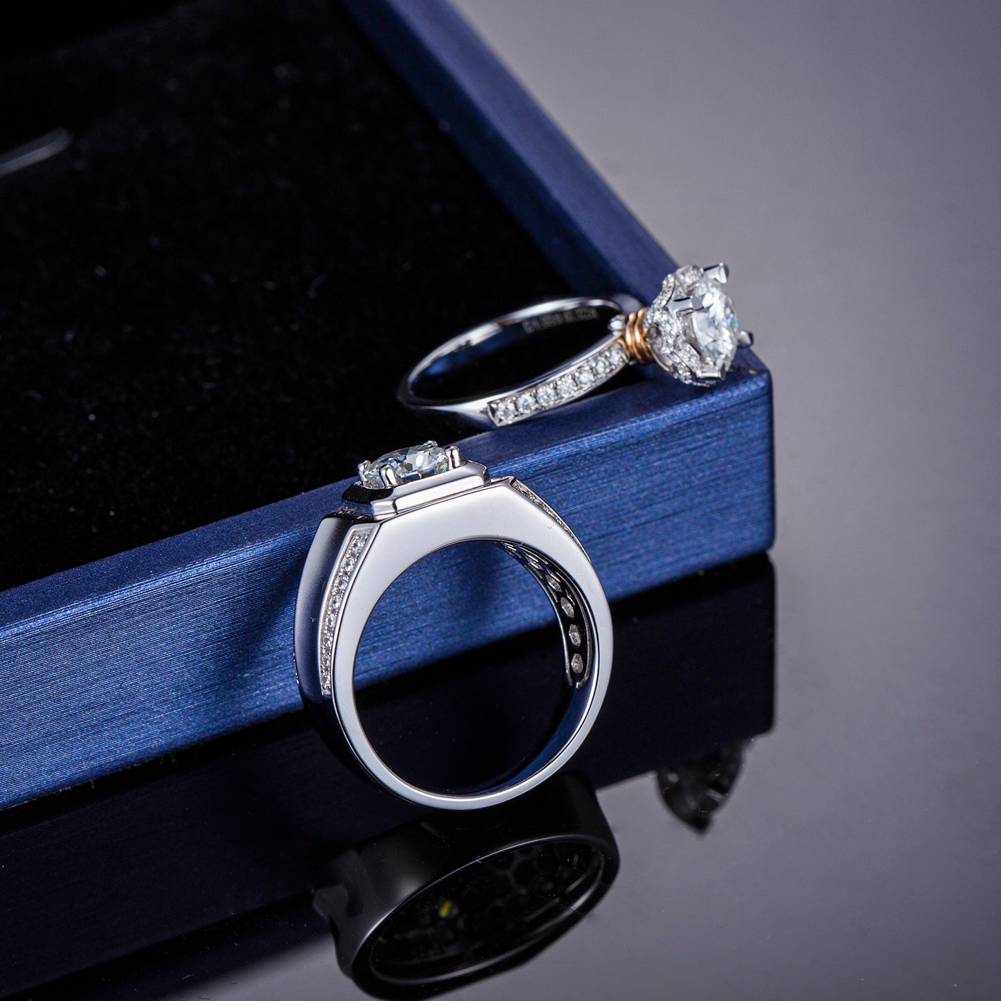 Harley-328: Twin Radiance – Anillos con halo y bisel de diamantes cultivados en laboratorio en oro blanco de 18 quilates