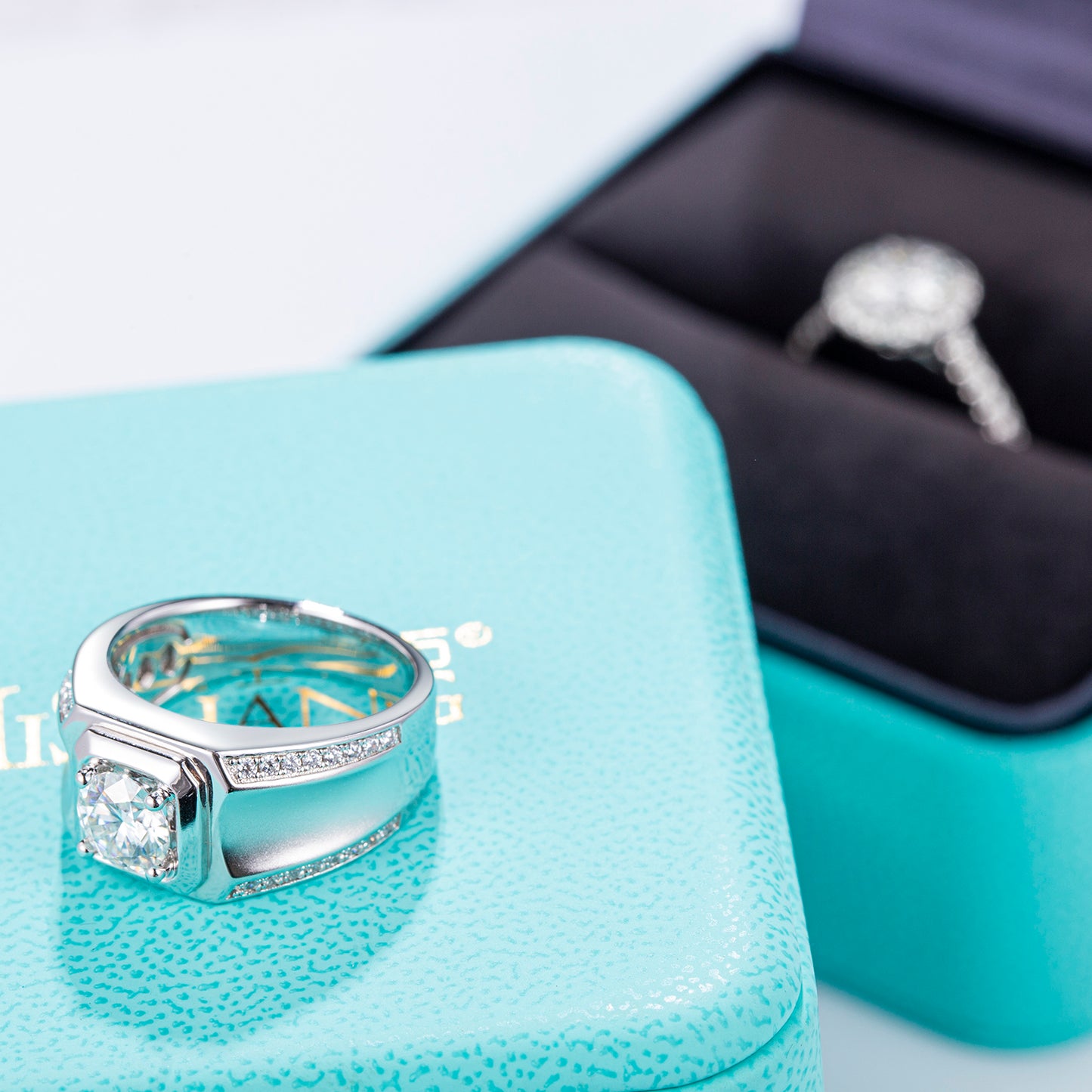 Harley-328: Twin Radiance – Anillos con halo y bisel de diamantes cultivados en laboratorio en oro blanco de 18 quilates