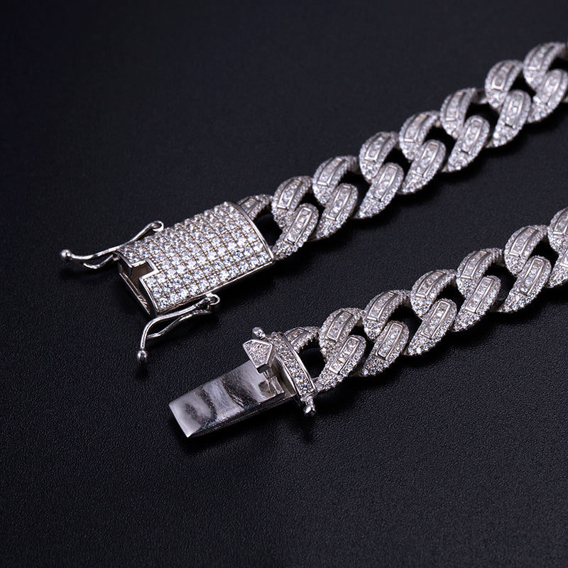 Ecogemma Ecoc-452: Ice-Out Moissanite Cuban Link Bracelet in Sterling Silver Majesty