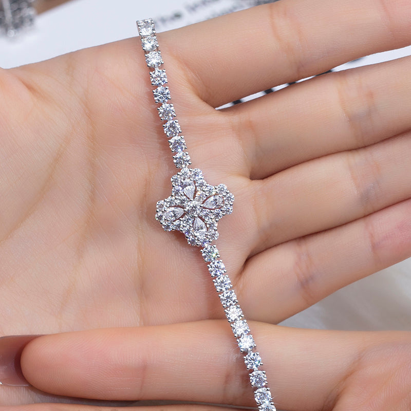Ecob-572 "Petal Radiance" Lab-Grown Diamond Floral Bracelet