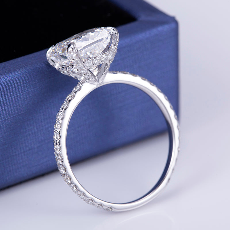 Eco-510: セレスティアルクッション – 18Kホワイトゴールドのラボグロウンダイヤモンドハローリング