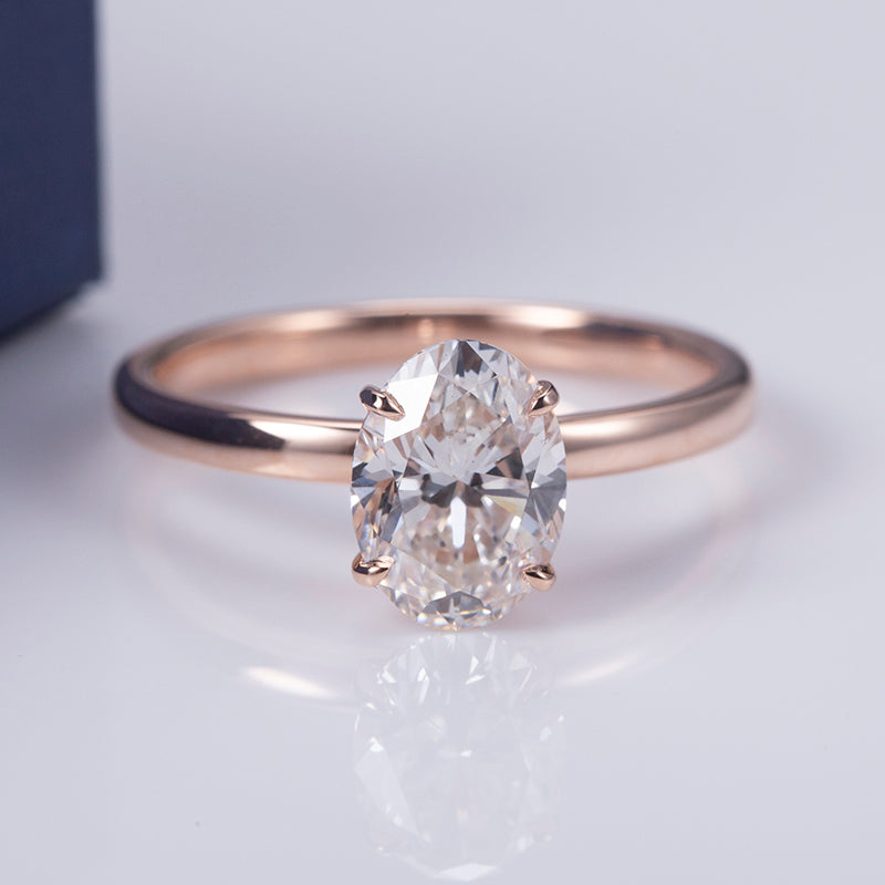 Eco-548: Blush Horizon – Anillo solitario con diamante ovalado cultivado en laboratorio en oro rosa de 18 quilates 