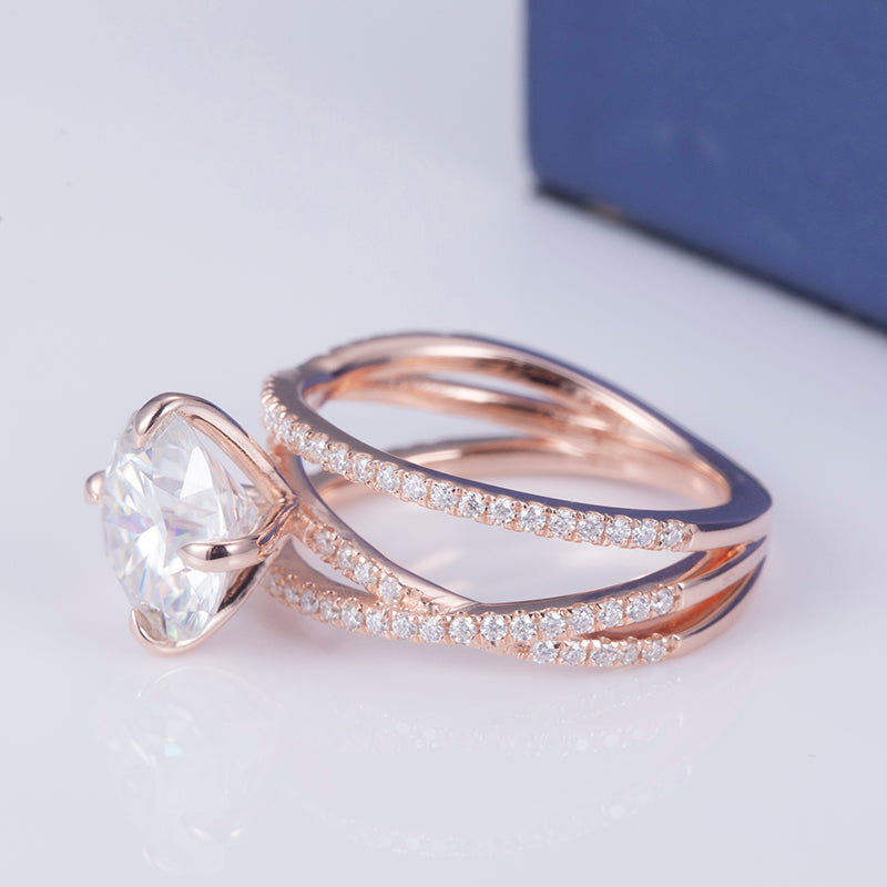 Eco-595: Radiant Bloom – Anillo de diamantes redondos cultivados en laboratorio con cuerpo dividido en oro rosa de 18 quilates 