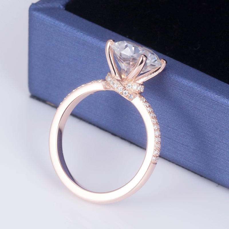 Eco-599: Rubor Radiante – Anillo con pavé de diamantes redondos cultivados en laboratorio en oro rosa de 18 quilates 