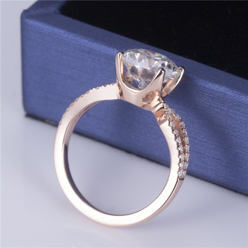 Eco-602: Llama Gemela – Anillo de diamantes cultivados en laboratorio con cuerpo dividido en oro rosa de 18 quilates 