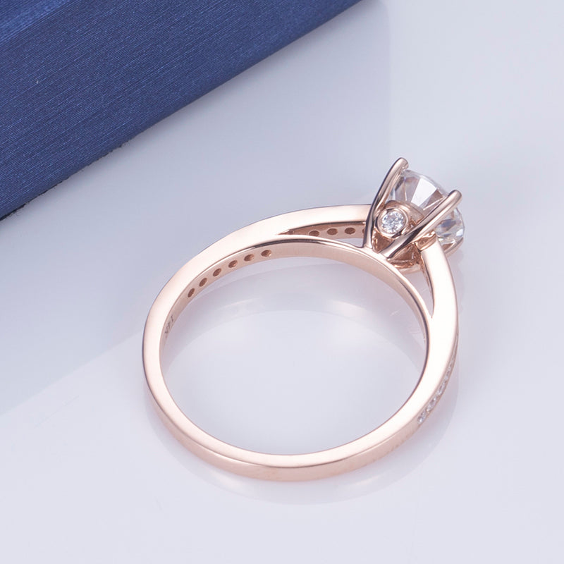Eco-626: Ember Halo – Anillo solitario con pavé de diamantes cultivados en laboratorio en oro rosa de 18 quilates 