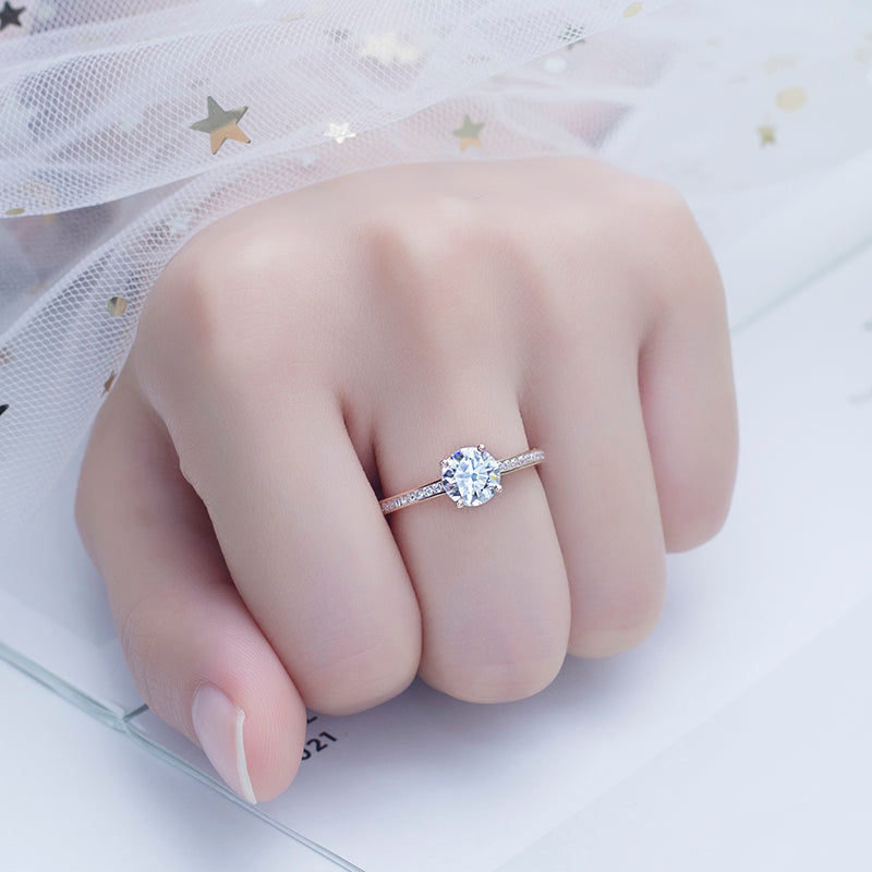 Eco-626: Ember Halo – Anillo solitario con pavé de diamantes cultivados en laboratorio en oro rosa de 18 quilates 