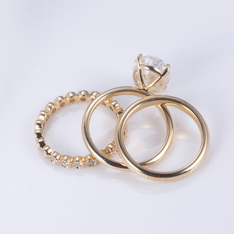 Eco-629: ゴールデントリロジー – ラボグロウンオーバルダイヤモンドブライダルセット（18Kイエローゴールド） 