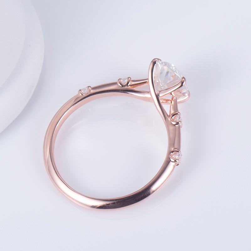 Eco-639: ハートライン・ラディアンス – 18Kローズゴールド製ラボグロウン・ハートダイヤモンドリング