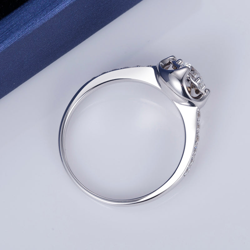 Eco-671: ペタルラディアンス – ラボグロウンクッションハローリング（18Kホワイトゴールド）