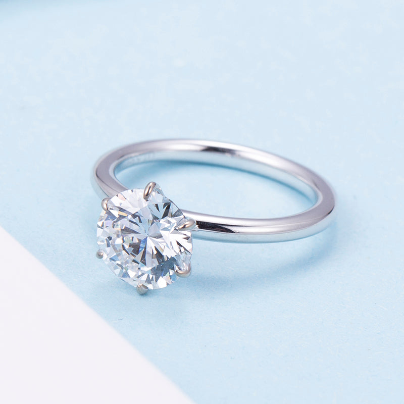 Eco-739: Corona de Claridad – Anillo solitario de diamantes cultivados en laboratorio en oro blanco de 18 quilates